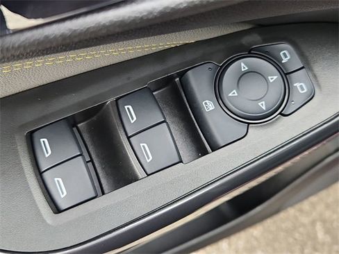 Used 2024 Chevrolet Trax ACTIV w/ Sunroof Package image 22