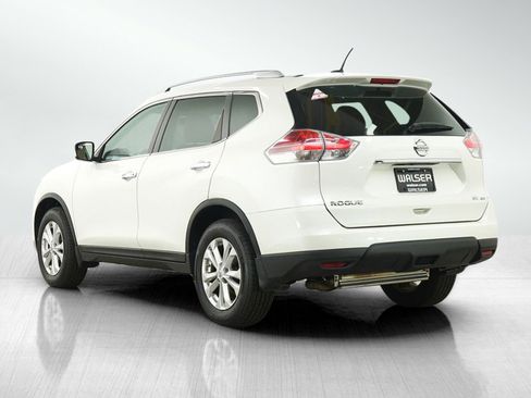 Used 2015 Nissan Rogue SV AWD/4WD image 3