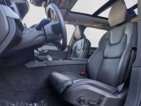 New 2026 Volvo XC90 B6 Ultra image 4