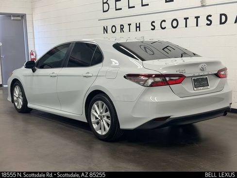 Used 2022 Toyota Camry LE w/ Carpet Mat Package (TMS) FWD image 6