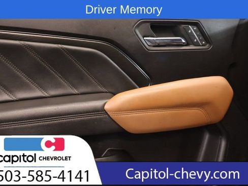 Used 2023 GMC Canyon AT4 w/ AT4 Premium Package AWD/4WD image 11