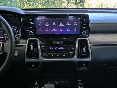 Used 2023 Kia Sorento EX w/ Panoramic Sunroof Package image 26