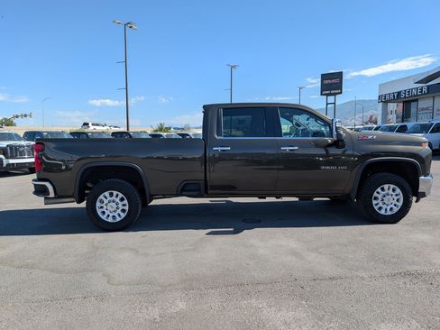 Used 2022 Chevrolet Silverado 3500 LTZ w/ LTZ Convenience Package AWD/4WD image 7