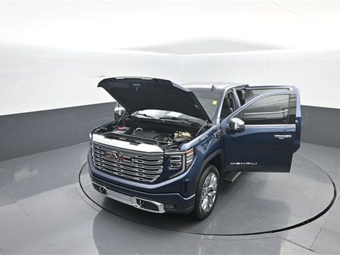 Used 2022 GMC Sierra 1500 Denali w/ Denali Reserve Package image 42