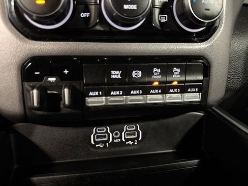 Used 2022 RAM 3500 Big Horn w/ Level C Equiment Group AWD/4WD image 18