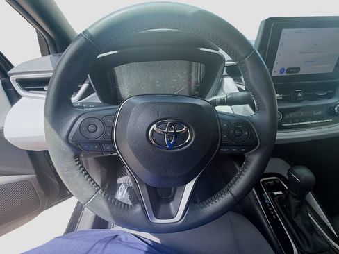 Used 2024 Toyota Corolla SE FWD image 8