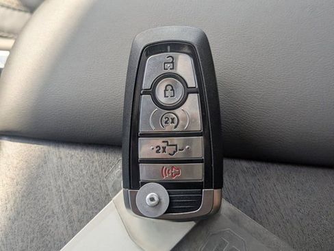 New 2026 Ford F450 Platinum w/ Platinum Plus Package image 30