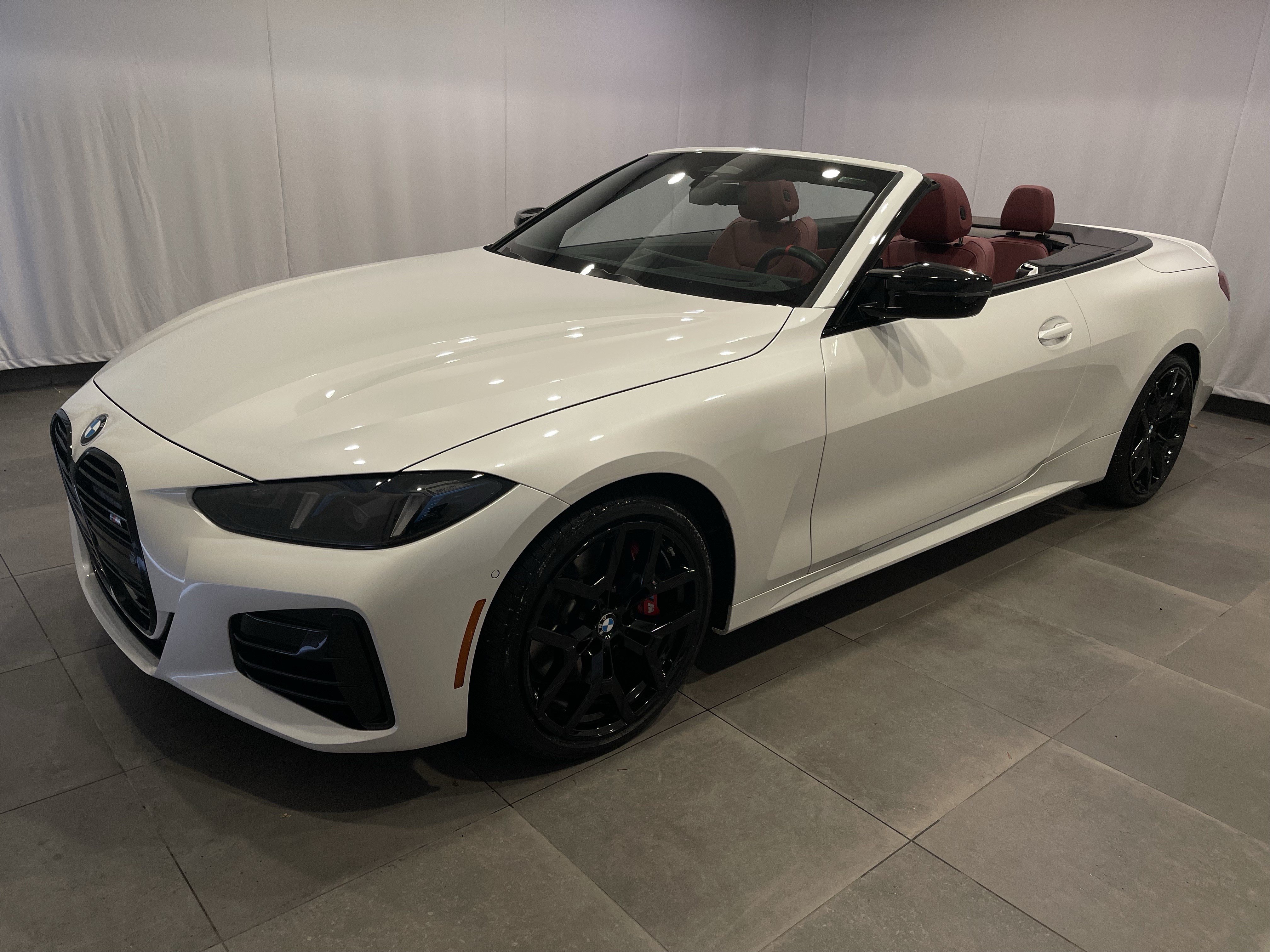 Used 2027 BMW M440i Convertible RWD image 27