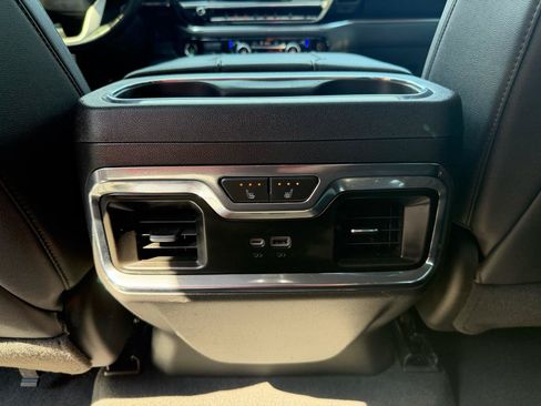 Used 2024 GMC Sierra 1500 SLT w/ SLT Convenience Package AWD/4WD image 22
