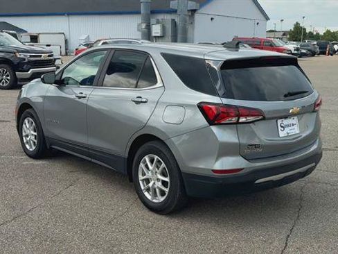 Used 2024 Chevrolet Equinox LT w/ LPO, Floor Liner Package FWD image 6