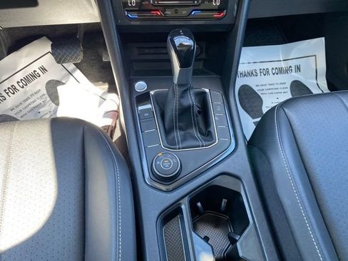 Certified 2023 Volkswagen Tiguan SE AWD/4WD image 18