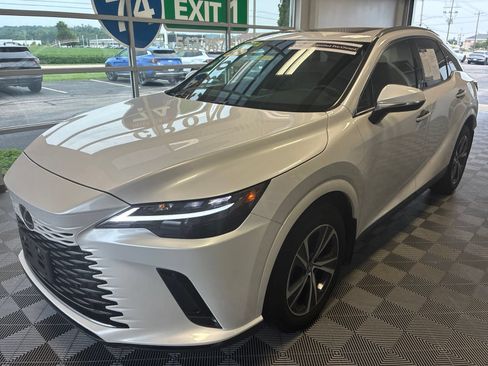 Used 2024 Lexus RX 350 AWD image 3
