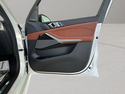 New 2026 BMW X5 sDrive40i w/ M Sport Package image 28