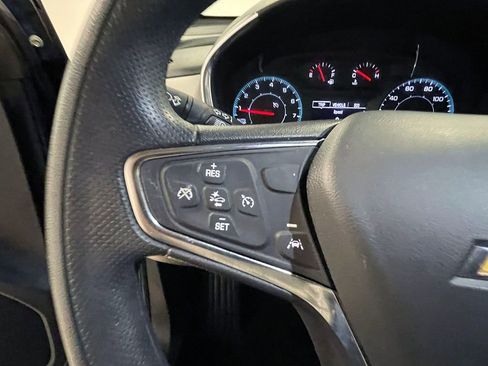 Used 2024 Chevrolet Equinox LS AWD/4WD image 35