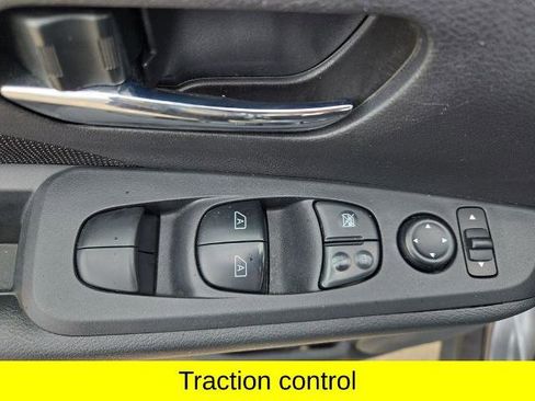 Certified 2024 Nissan Kicks SV FWD image 19
