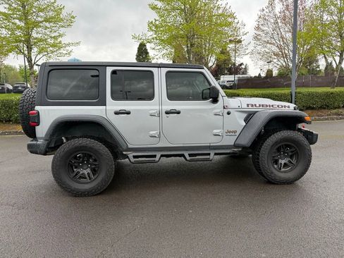 Used 2018 Jeep Wrangler Unlimited Rubicon image 8