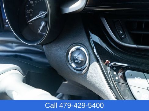 Used 2019 Toyota C-HR Limited FWD image 24