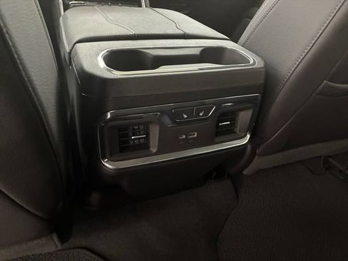 Used 2026 GMC Sierra 1500 Denali AWD/4WD image 19