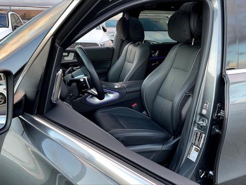 Used 2025 Mercedes-Benz GLS 450 GLS 450 image 17