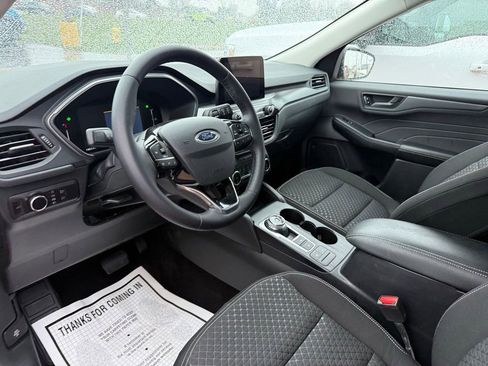 Used 2023 Ford Escape ST-Line Select w/ Tech Pack #1 AWD/4WD image 19