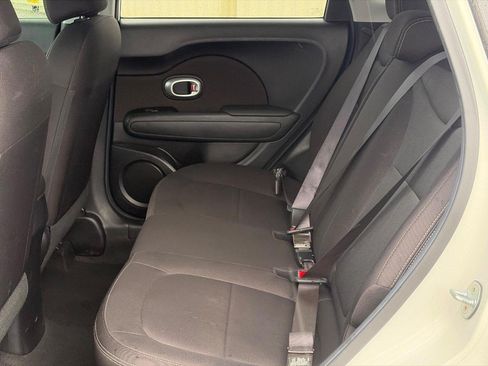 Used 2019 Kia Soul FWD image 10
