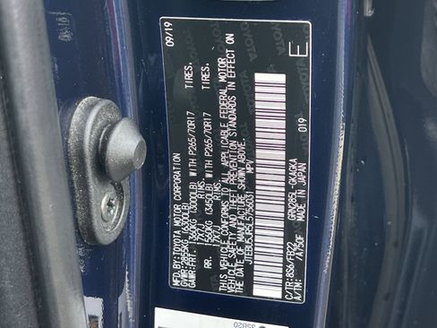 Used 2020 Toyota 4Runner SR5 image 34