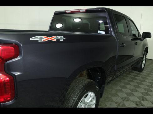 Used 2023 Chevrolet Silverado 1500 LT AWD/4WD image 22