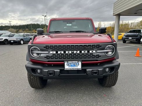 New 2025 Ford Bronco Badlands image 8