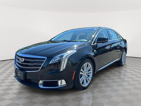 Used 2019 Cadillac XTS Luxury FWD image 3