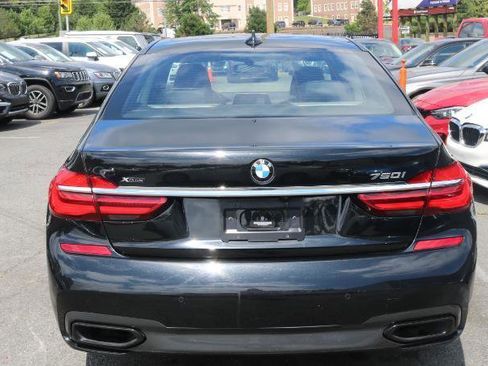 Used 2019 BMW 750i xDrive AWD/4WD image 7