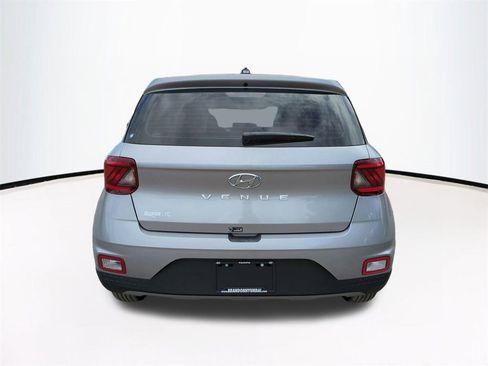 New 2026 Hyundai Venue SE image 6