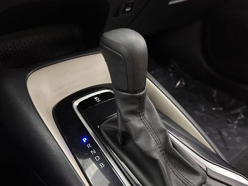 Used 2023 Toyota Corolla LE image 14