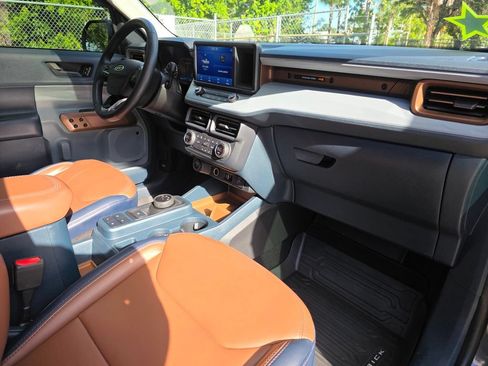 Used 2022 Ford Maverick Lariat w/ Lariat Luxury Package AWD/4WD image 13