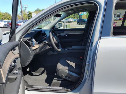 New 2026 Volvo XC90 B6 Plus w/ Protection Package image 7