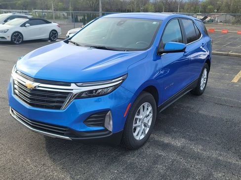 Used 2024 Chevrolet Equinox LT w/ LPO, Floor Liner Package image 2