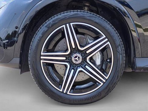 Used 2024 Mercedes-Benz GLC 300 4MATIC image 24