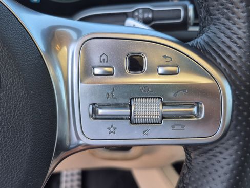 Used 2023 Mercedes-Benz GLS 450 4MATIC image 34