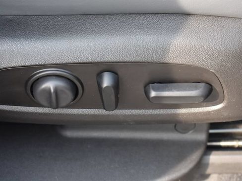 Used 2018 Buick Enclave Essence w/ Trailering Package FWD image 12