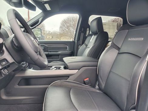 New 2026 RAM 2500 Laramie AWD/4WD image 9