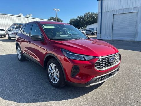 Used 2025 Ford Escape Active w/ Tech Pack #1 FWD image 3