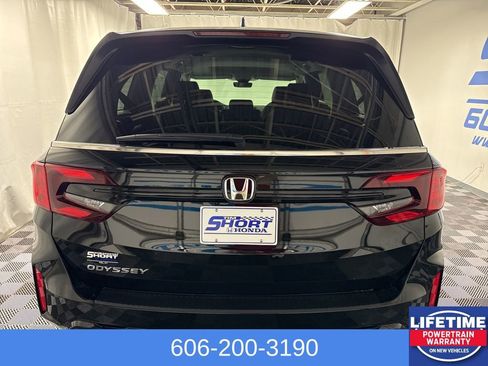 New 2026 Honda Odyssey EX-L image 8