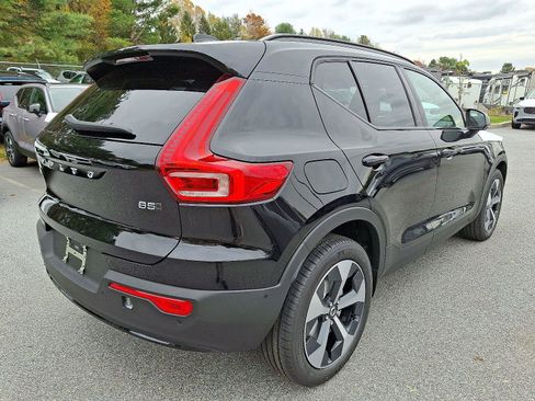 New 2026 Volvo XC40 B5 Plus w/ Protection Package Premier image 4