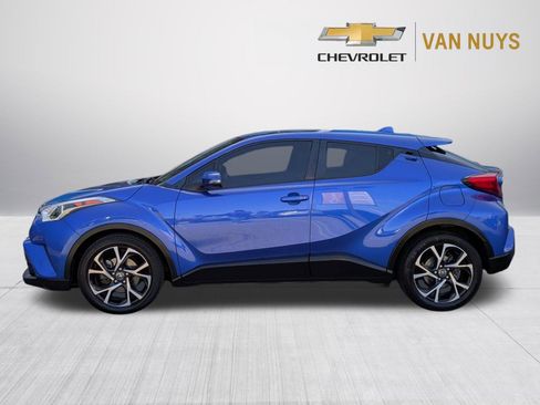 Used 2018 Toyota C-HR XLE FWD image 8