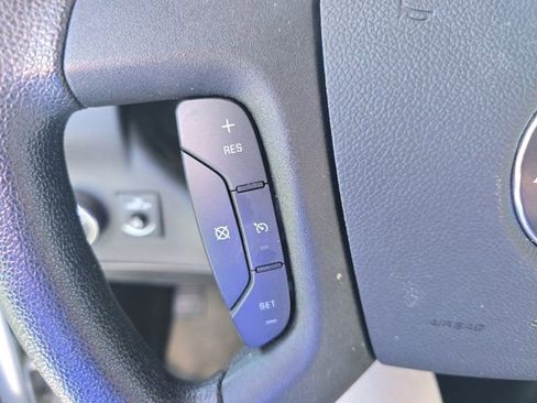 Used 2018 Chevrolet Express 3500 Extended w/ Power Convenience Package image 20