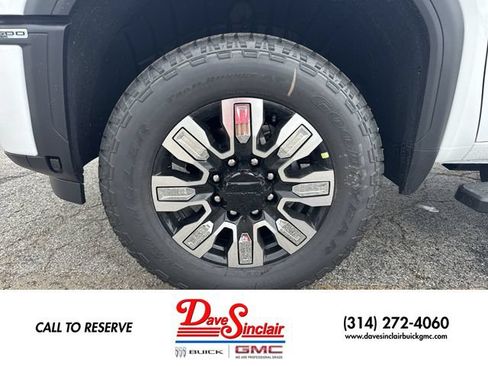 New 2026 GMC Sierra 3500 Denali w/ Denali Reserve Package AWD/4WD image 10