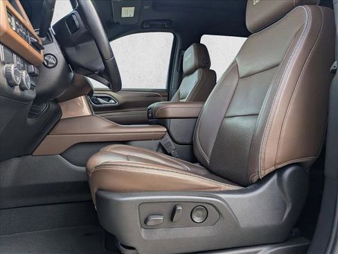 Used 2021 Chevrolet Tahoe High Country RWD image 15