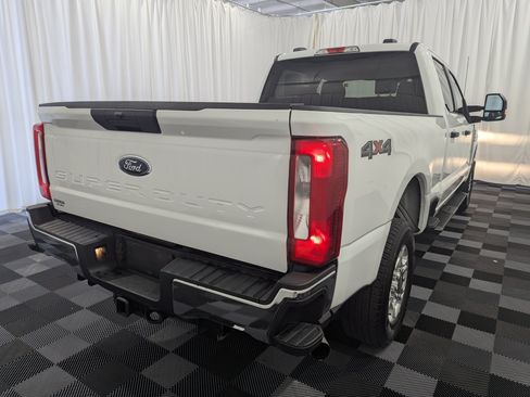Used 2025 Ford F250 XLT AWD/4WD image 10