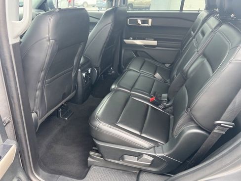 Used 2023 Ford Explorer XLT w/ Equipment Group 202A image 25