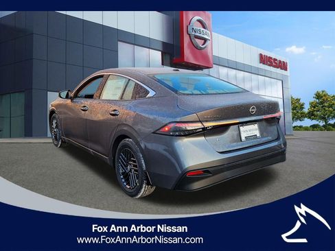 New 2026 Nissan Sentra SV w/ SV Convenience Package FWD image 3