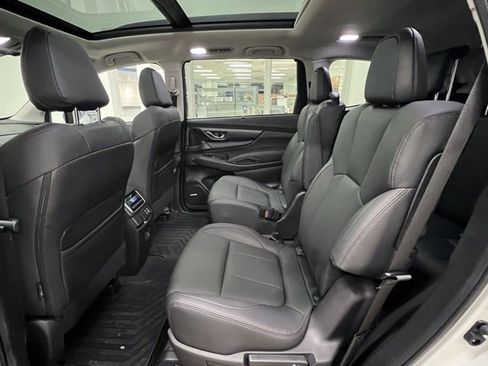Used 2025 Subaru Ascent Bronze Edition image 12